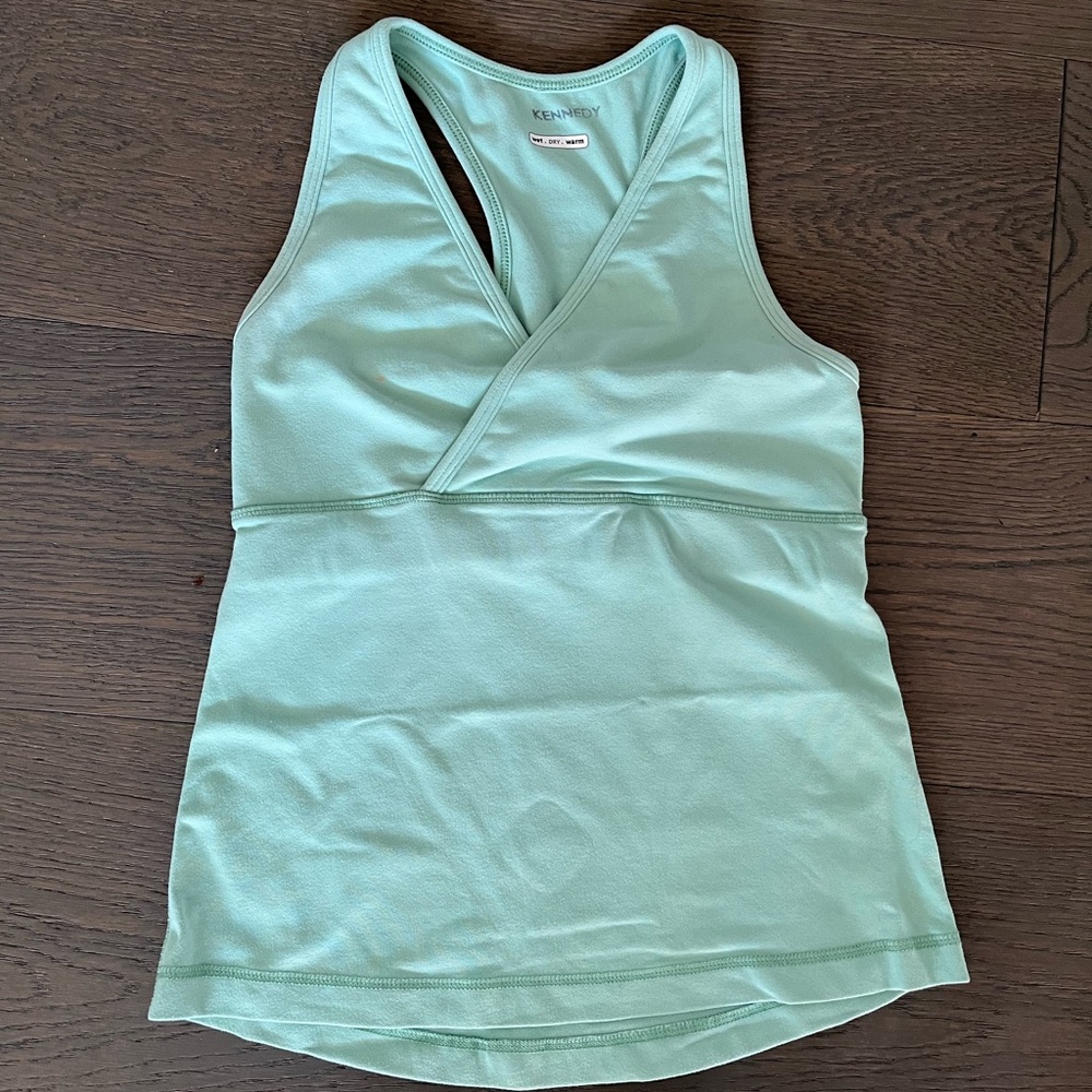 Lululemon mint green tank top sz 4 EUC
